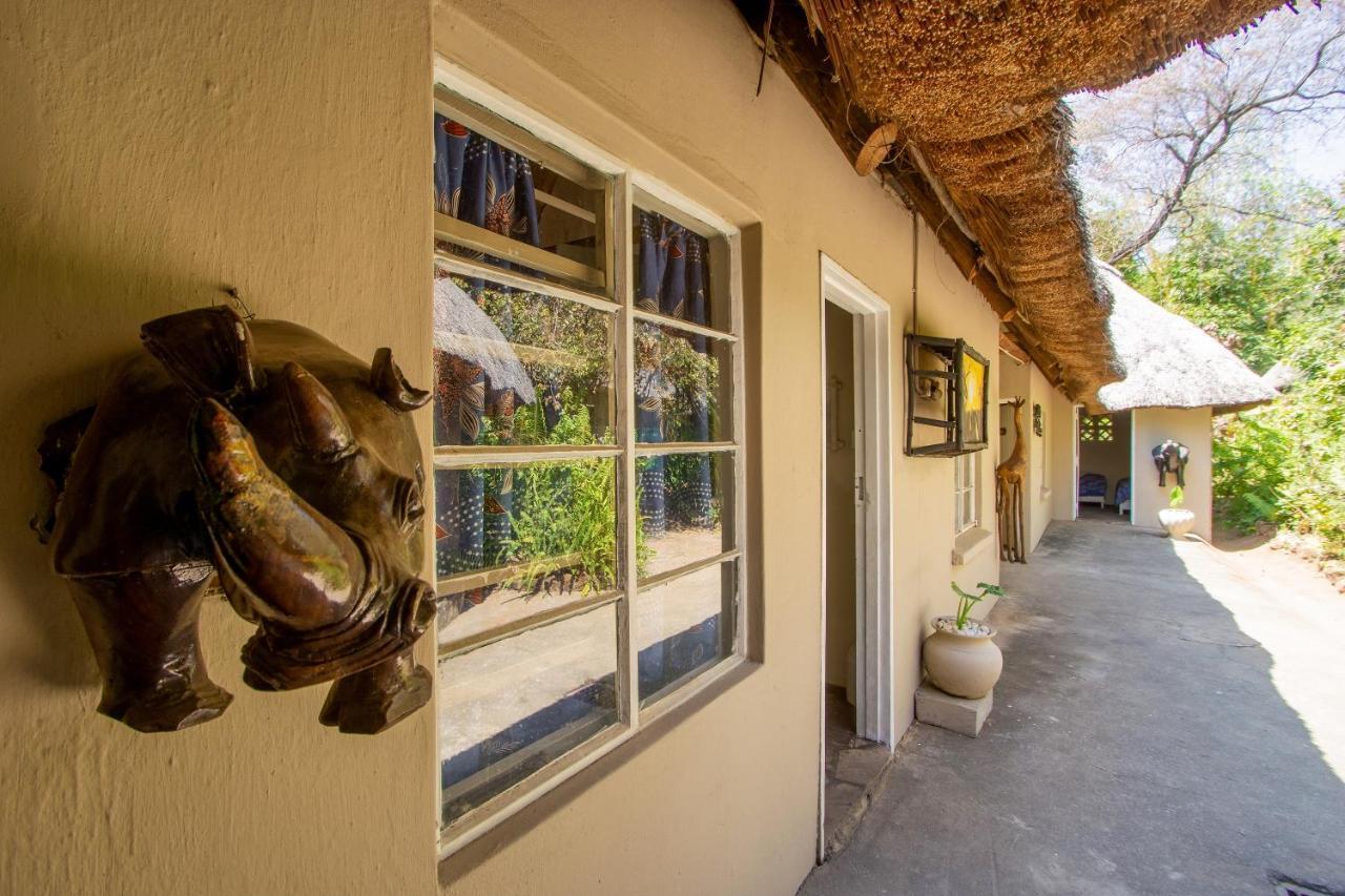 Victoria Falls Backpackers Lodge Eksteriør billede